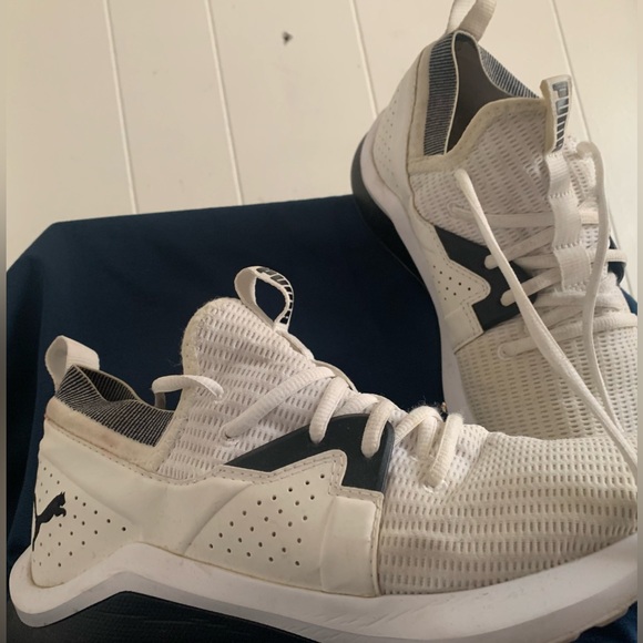 Puma Enzo 2 Training Shoes White Black Men Size 8
Soft Foam Comfort Tie Mesh EUC - Picture 3 of 4